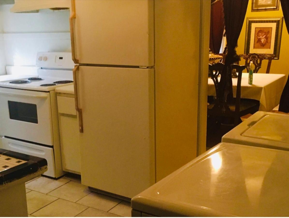 מונטגומרי 2 Bedroom Sleeps 6 Spacious Luxury Apartment 79 מראה חיצוני תמונה